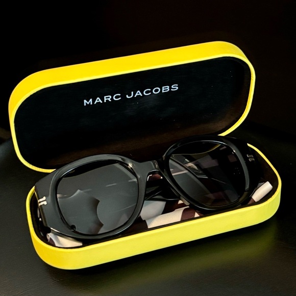 Marc Jacobs NEW Sunglasses with Signature Gold Accents...